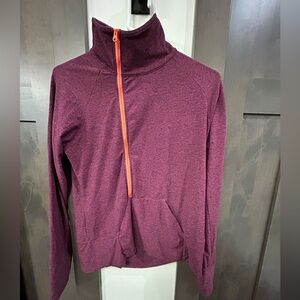 Oisellle Lux Forward pullover Women’s Medium 1/2 zip Front pocket Fuschia orange